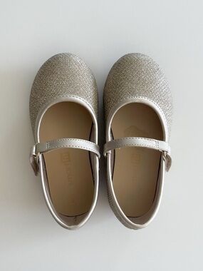 Smart Fit Toddler Gold Mary-Jane Flats Size 6